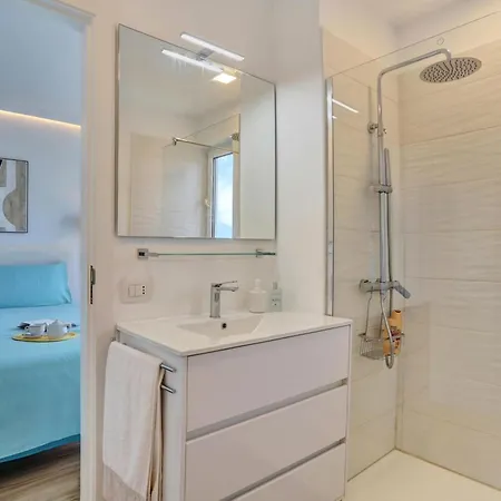Marina Penthouse, 2 Large Terraces, 360º Panoramic Apartment